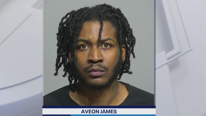 Milwaukee Athletic Club bomb threat; accused didn't want to go to work